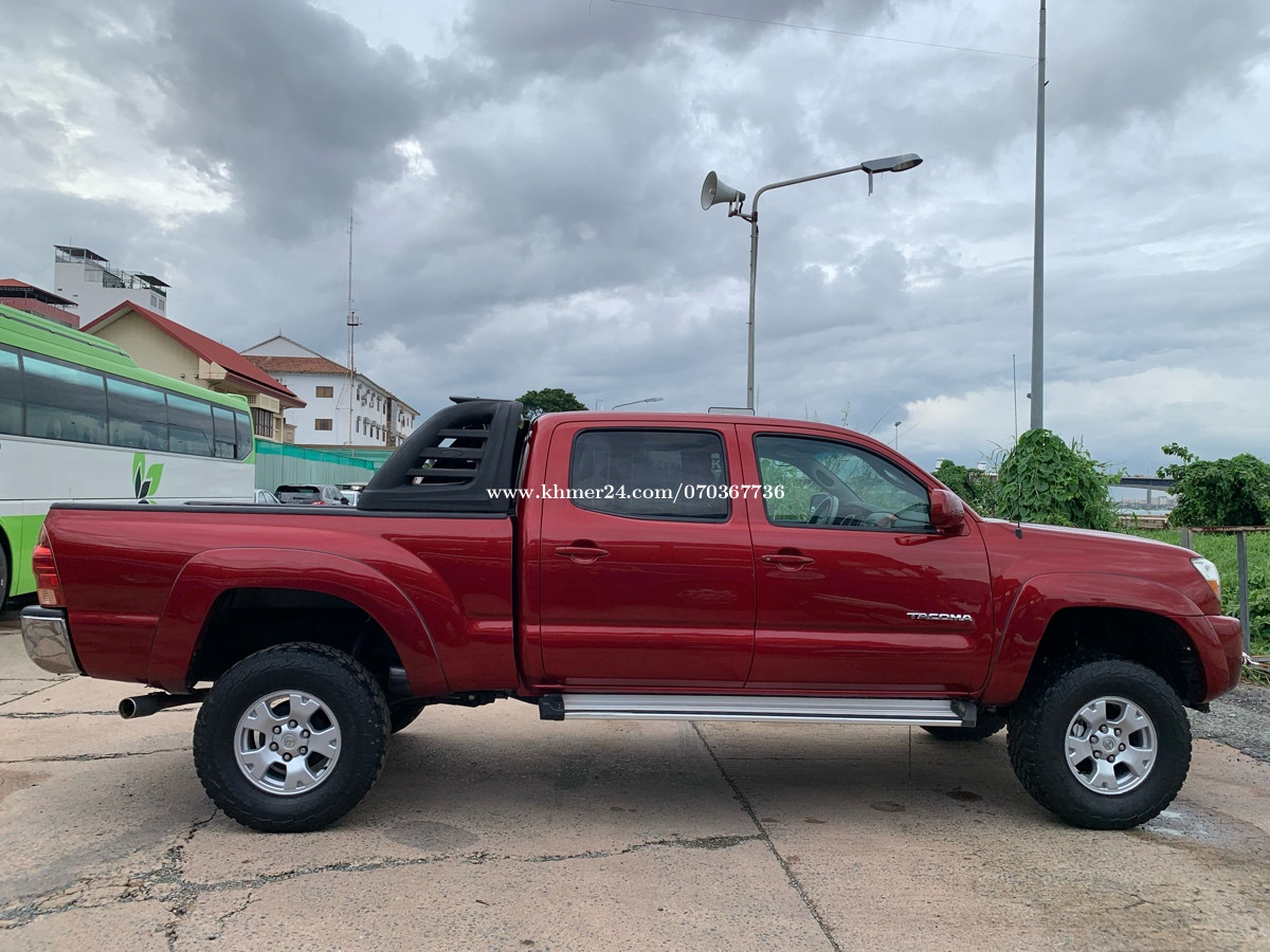Toyota 20005 in Phnom Penh, Cambodia on