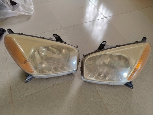 ចង្កៀងRAV 4 ឆ្នាំ 01-03 ស្អាតហ្ស៊ីនលក់