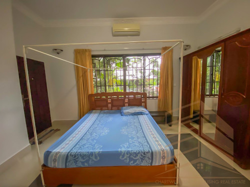 4 Bedrooms Villa with swimming pool available for rent in Toul Kork Area