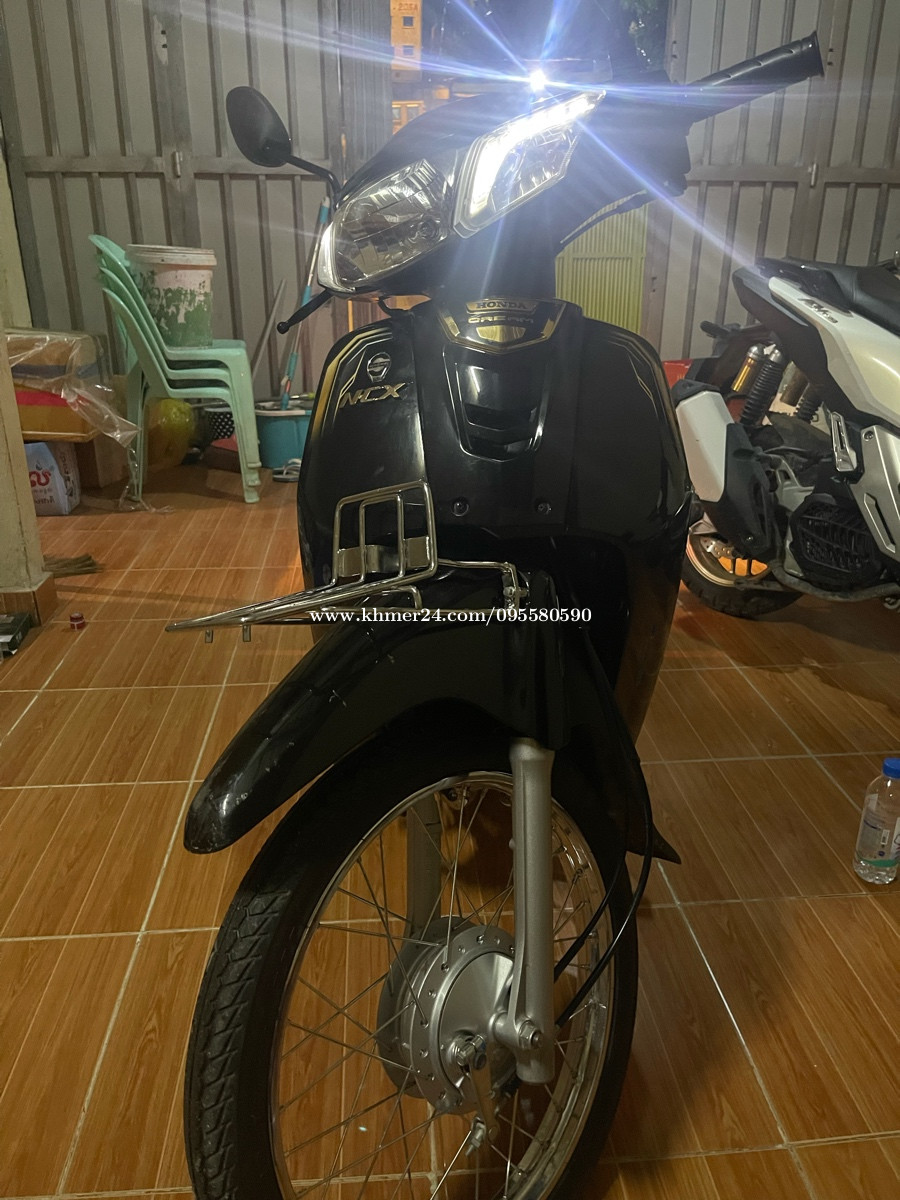 Honda dream for sale in Phnom Penh, Cambodia on