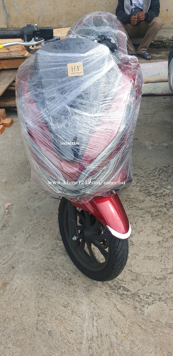 motorcycle in Phnom Penh, Cambodia on
