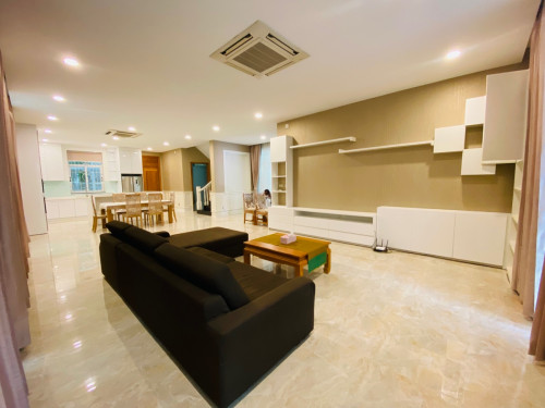 Compound &amp; Modern Villa For Rent in Tonle Bassac Area of Koh Pich