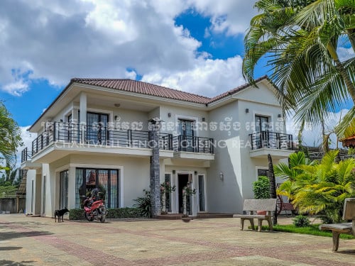 ផ្ទះវីឡានលក់បន្ទាន់ នៅសង្កាត់ភ្នំពេញថ្មី​ 65ម៉ឺនដុល្លា(ចចារ)