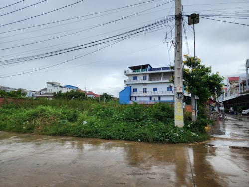 ដីសំរាប់ជួល ម្តុំវត្តទួល