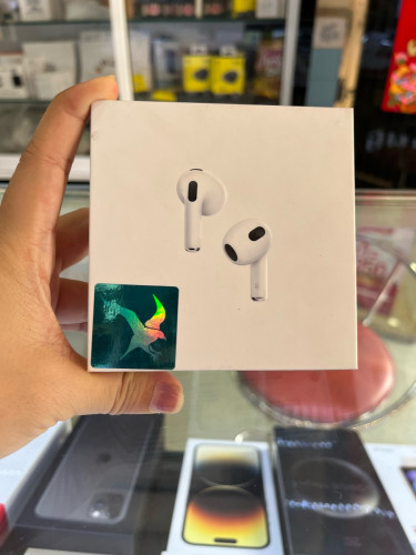 Airpod 3 brand new , warranty 1 year from falcon