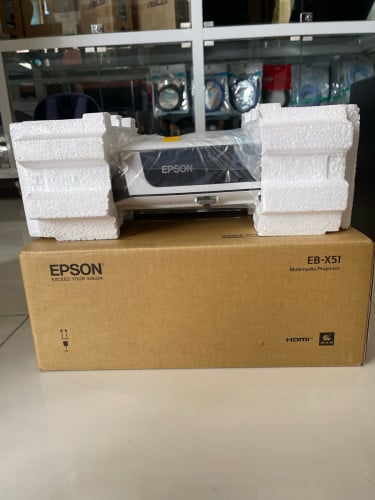 LCD Projector Epson EB-X51
