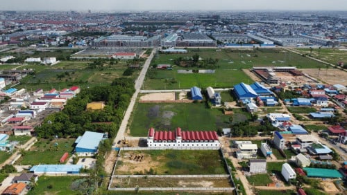 Land for Sale located in Saensokh,ដីសម្រាប់លក់ នៅជិតបុរីវ៉ារីណាក្រាំងធ្នង់, Property Code: VBRE00475