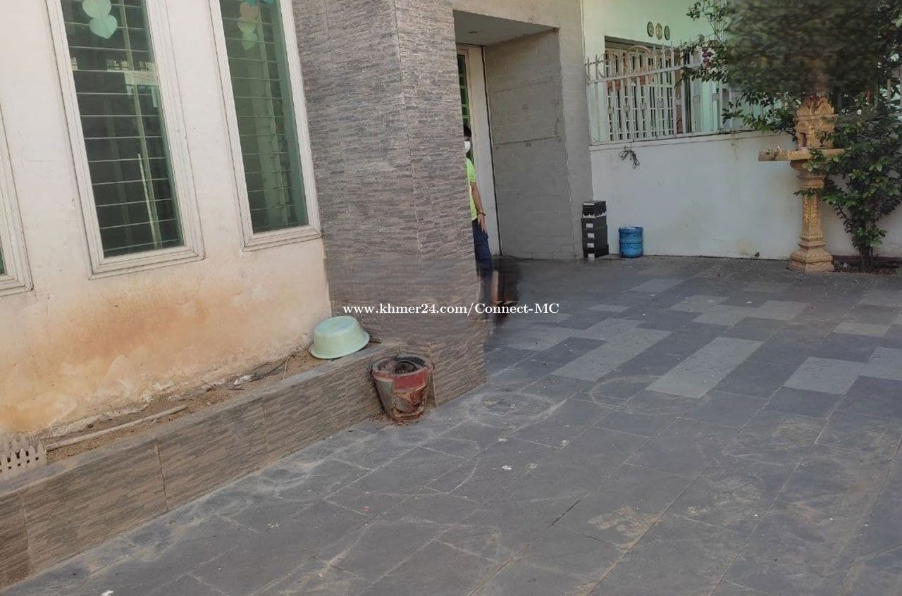 Villa for rent at Tuol Tom Poung II in Tuol Tumpung Pir, Chamkar Mon