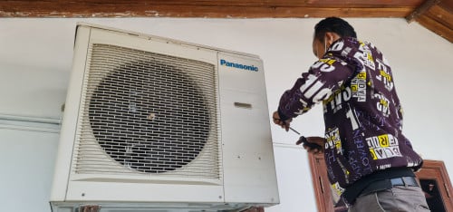 បញ្ចូលហ្គាសម៉ាស៊ីនត្រជាក់