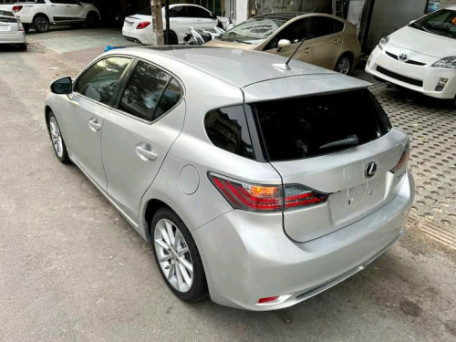 I want to sale Lexus CT200t 2012 Full Option