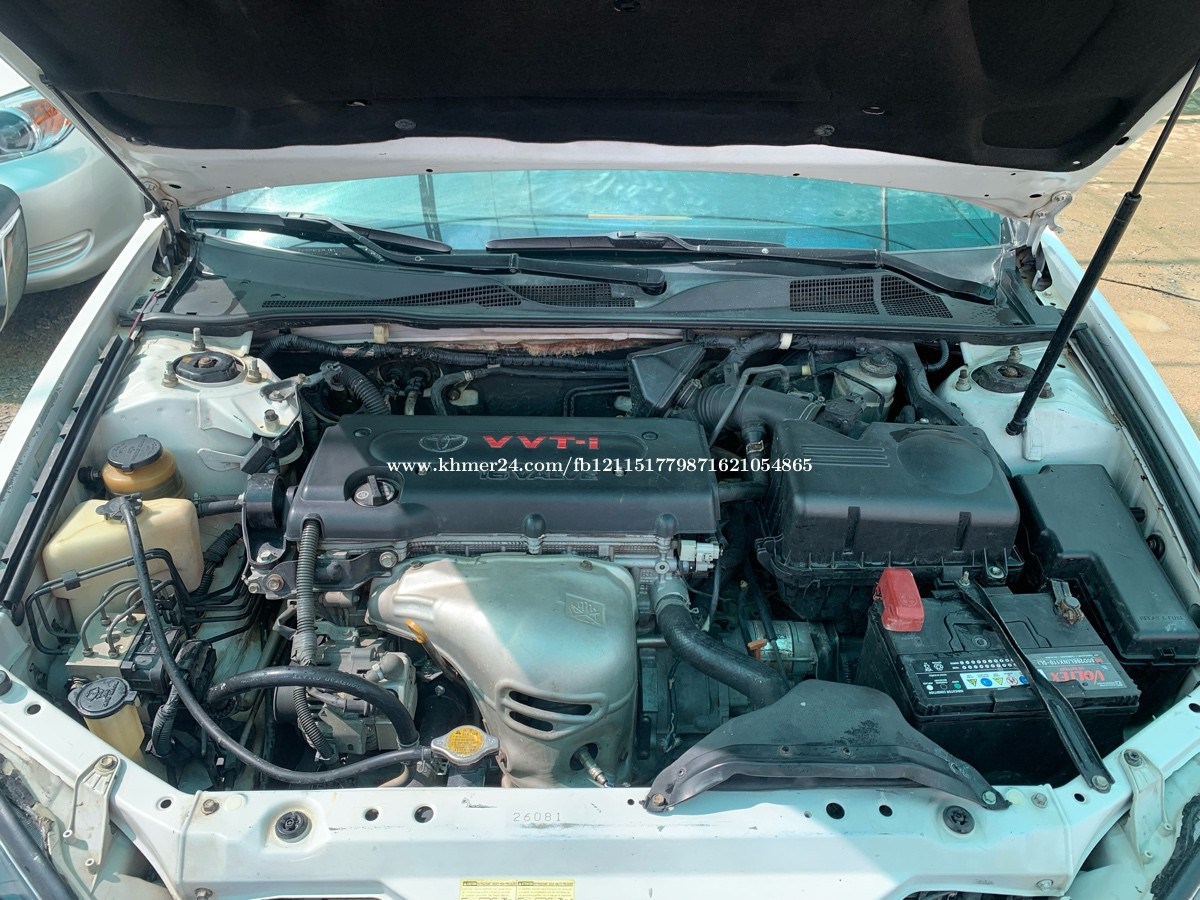 Toyota Camry 2002 XLE Full in Phnom Penh, Cambodia on