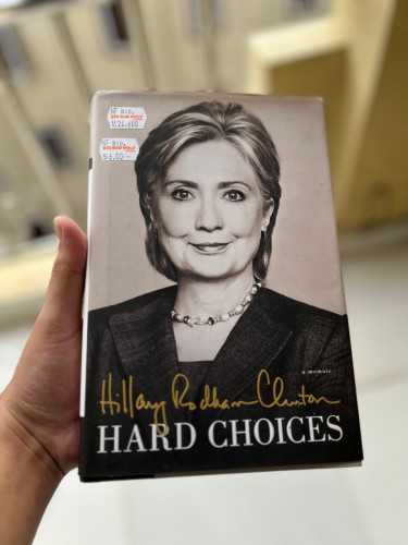 Hard Choices by Hillary Clinton (New secondhand)