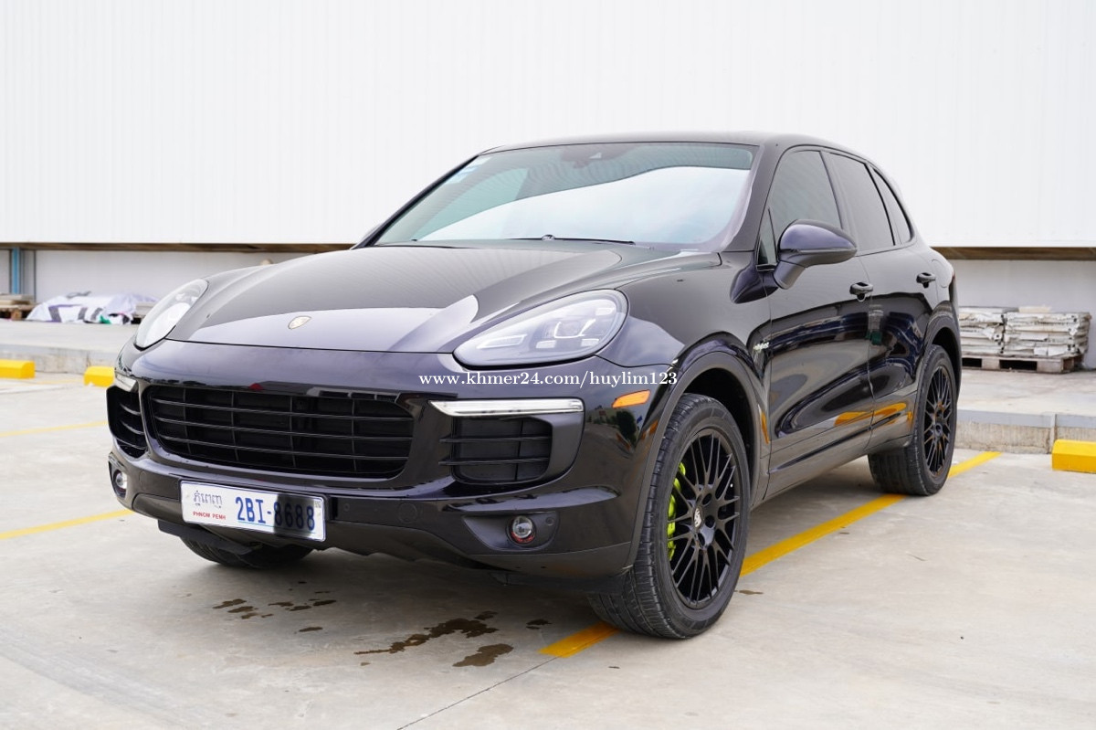 Porsche Cayenne S Hybrid 2015 Price 64500.00 in Phnom Penh, Cambodia