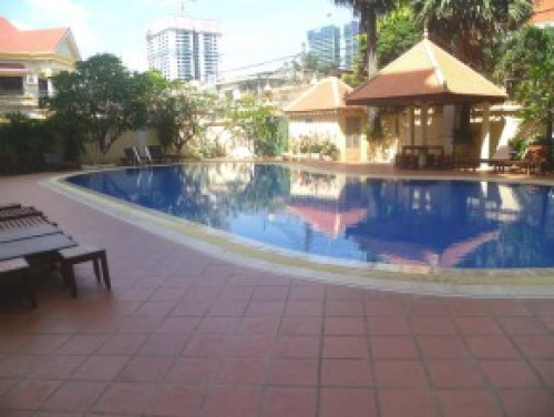 4 Bedrooms swimming pool apartment for rent
