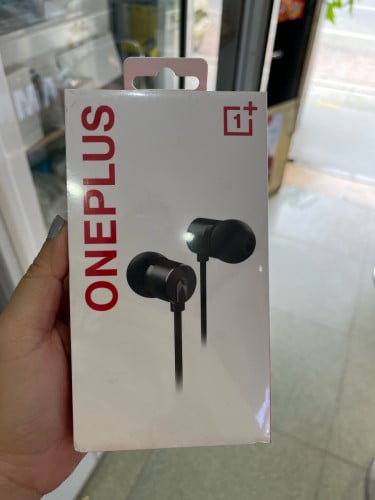 Oneplus earphone brand new