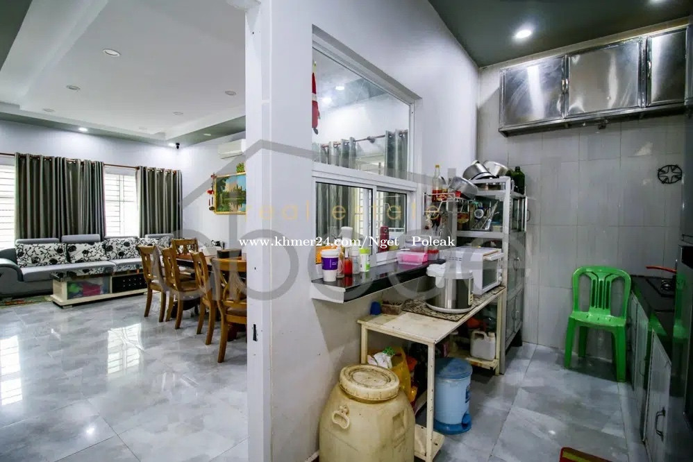 Modern 7 bedroom house for sale Boeung Trabaek central Phnom Penh in