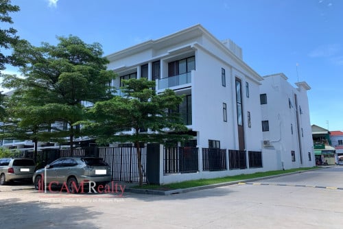 Prek Eng area| Brand new 4 bedrooms link house in gated community for​ sale