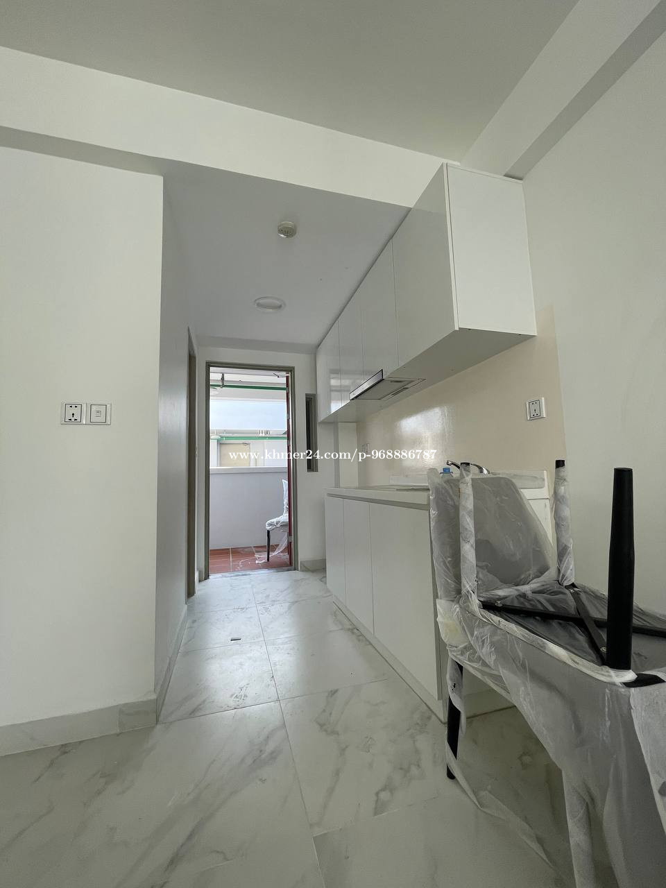 Condo 2 bed rooms: sale 76,000$ or rent 600$/month, highest Floor 21st