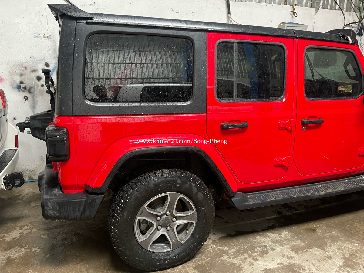 Jeep Wrangler 2018 in Phnom Penh, Cambodia on Khmer24.com