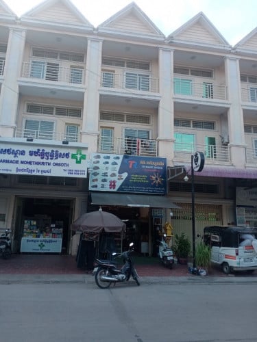 ផ្ទះលក់បន្ទាន់ទីតាំងល្អ240000