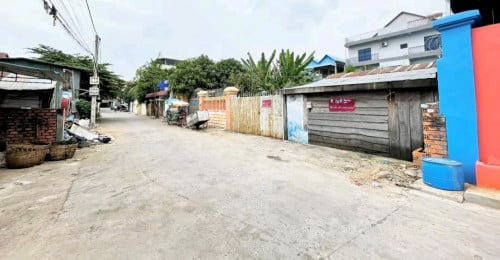 ដីលក់ រឺ ជួល