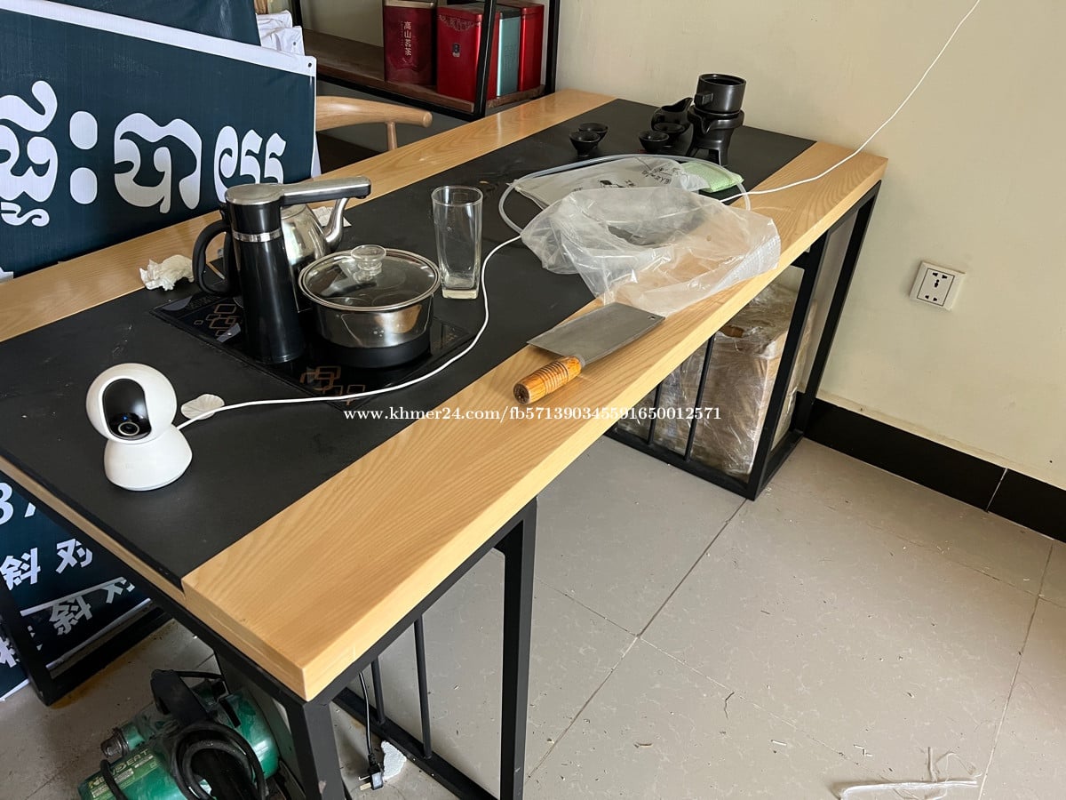 used coffee table Price 150 in Preah Sihanouk, Cambodia 阿杰
