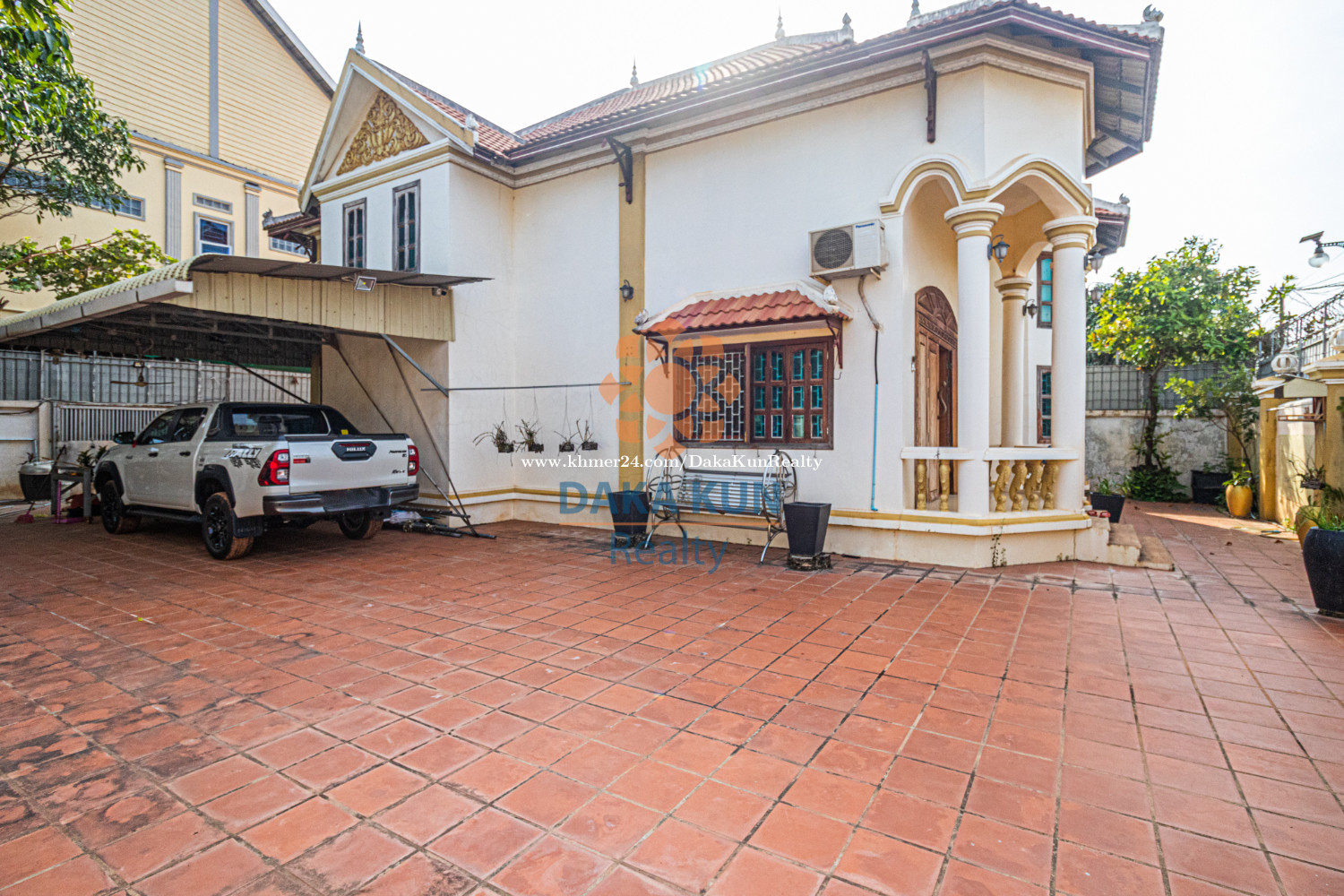 ផ្ទះលក់នៅក្រោយសណ្ឋាគារអង្គរអេរ៉ា, ក្រុងសៀមរាប/House for Sale in Siem