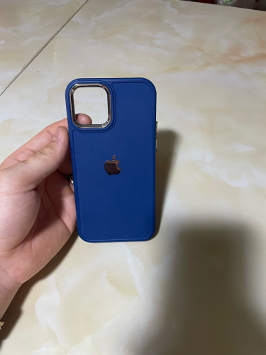 Apple Hub on X: Midnight silicone case on Space Black iPhone 14 Pro 😍   / X