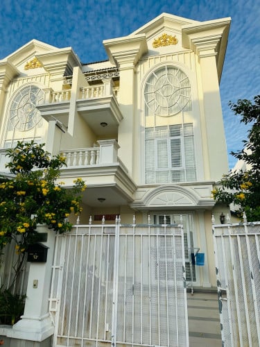 ផ្ទះលក់ប្រញាប់លុយ