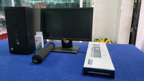 ឈុត Design និង Gaming ខ្នាតតូច