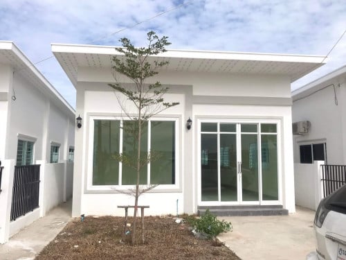 ផ្ទះល្វែង​លក់បន្ទាន់ ធូរលុយណាស់បងបងដែលចង់នៅជិតភ្នំពេញ