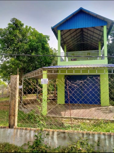 ជួលឬលក់ ផ្ទះនៅកែងផ្លូវ