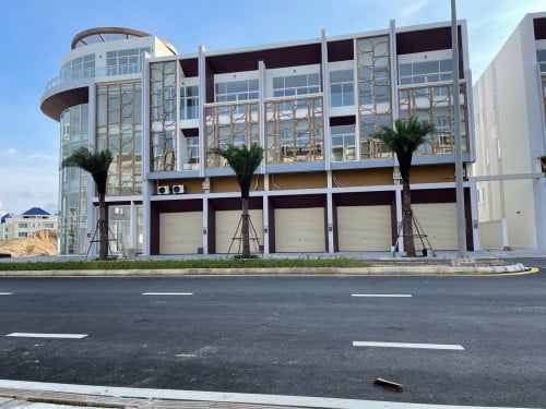 ផ្ទះអាជីវកម្ម4ល្វែងសំរាប់ជួល