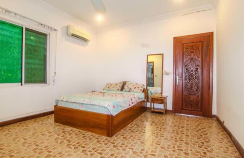 Furnished 1 bedroom renovated townhouse for rent in Duan Penh area