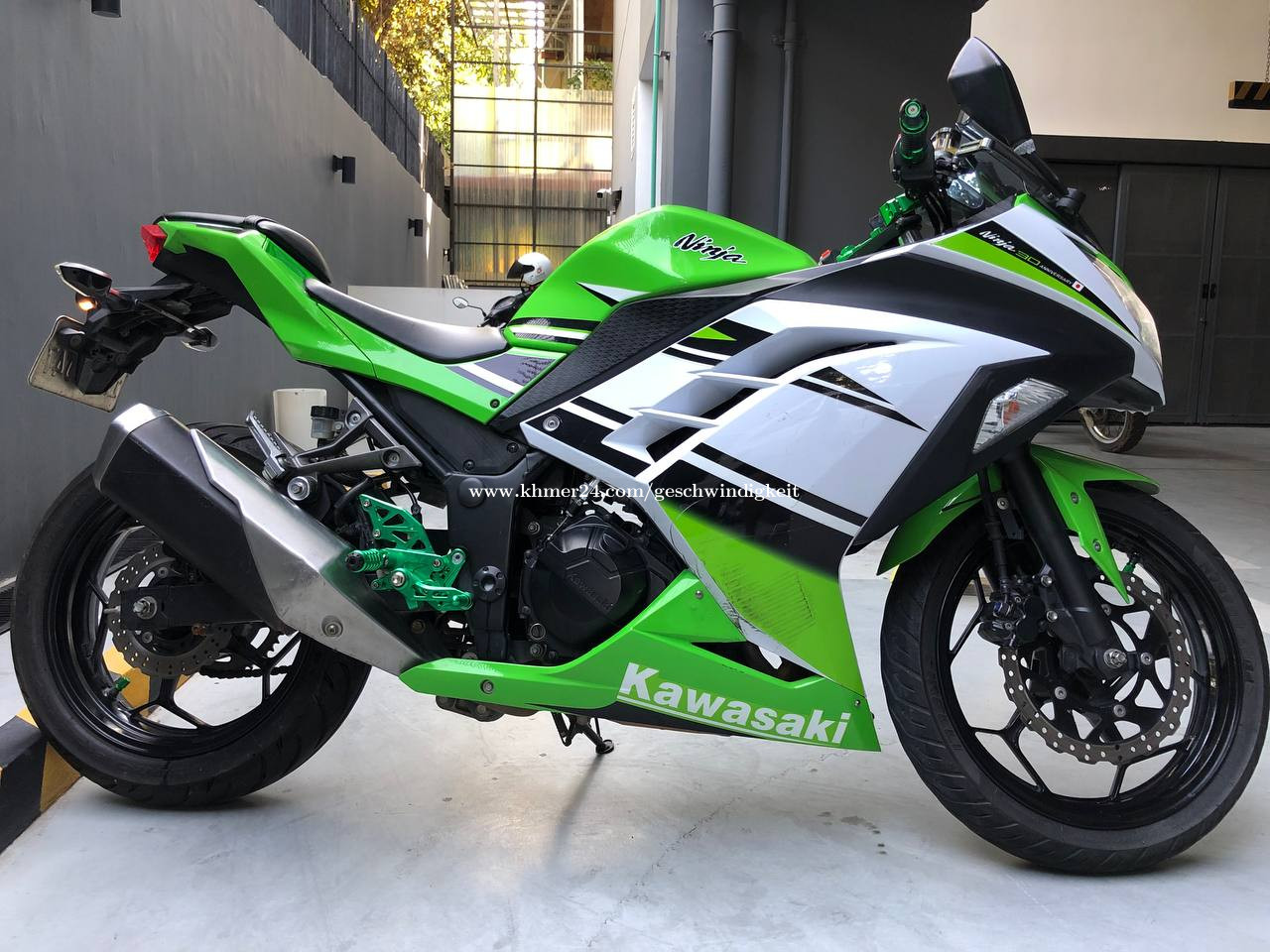 Kawasaki Ninja 250R (EX250M) 30th Anniversary Special Edition Price