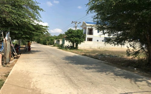ដីកែងនៅព្រែកហូរសម្រាប់លក់