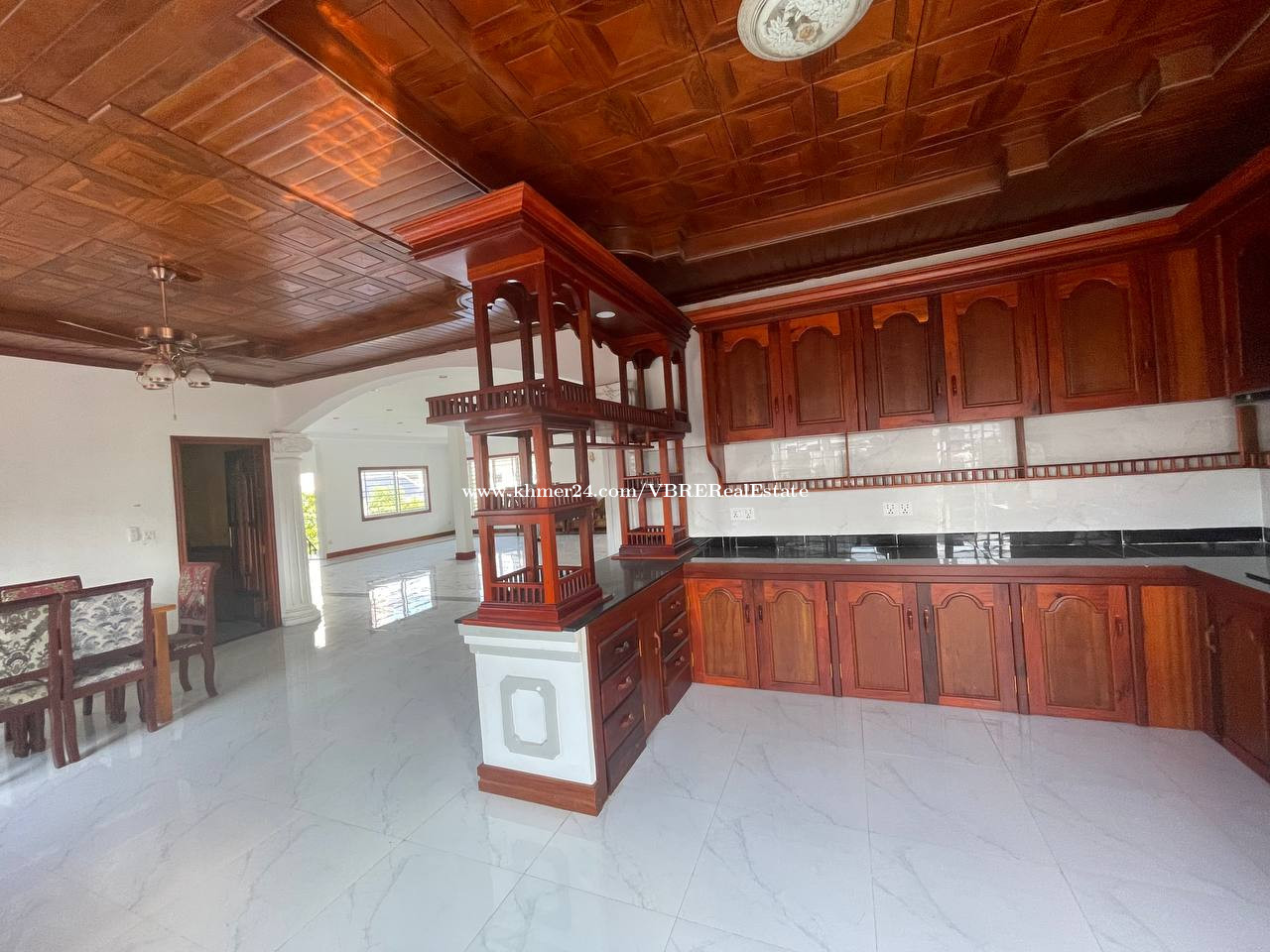 ផ្ទះវីឡាជួល ទីតាំងល្អផ្ទះស្អាតនៅសង្កាត់បឹងកក់២, Villa for Rent in Boeng Kak2,Property Code: VBRE00704