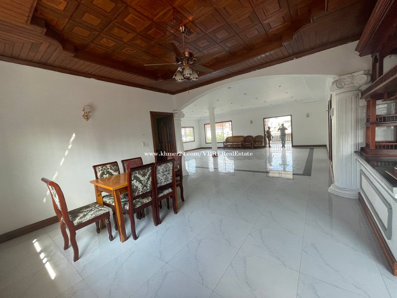 ផ្ទះវីឡាជួល ទីតាំងល្អផ្ទះស្អាតនៅសង្កាត់បឹងកក់២, Villa for Rent in Boeng Kak2,Property Code: VBRE00704