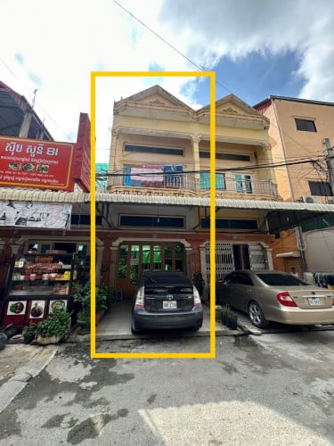 ផ្ទះល្វែងលក់ បុរីសូនីចំការដូង
