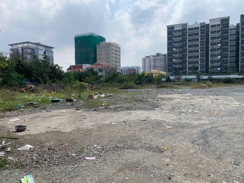 Land for Sale st.2004, ដីសម្រាប់ជួល លើផ្លូវធំផ្លូវ2004 ទីតាំងល្អ, Property Code: VBRE00895