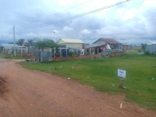 ដីលក់ ១២m x 22m