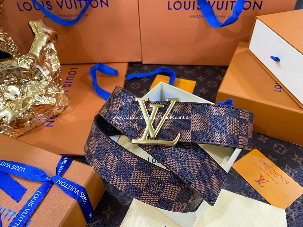 Dark and brown with LV belt 💗  Lv belt, Lv belt women outfit