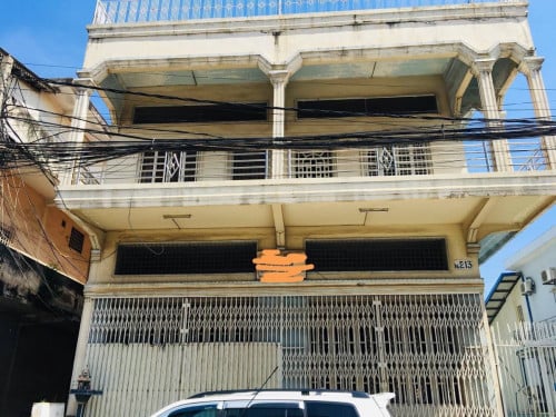 ទីតាំងលើផ្លូវមុន្នីរេត(271) ជាប់ស្ពានអាកាសស្ទឹងមានជ័យ