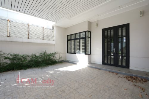 Hun Sen Blvd.| Brand new 4bedrooms twin villa for sale in Phnom Penh