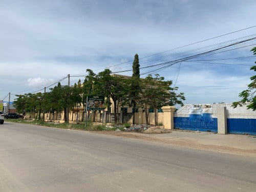 ដីសម្រាប់លក់ ផ្លូវជាប់ជាសុផារ៉ា,Land for Sale located in Chrang Chamreh 2, Property Code: VBRE00905