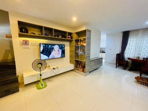 Link house LC2 for rent in on Borey Penghout Beng snor