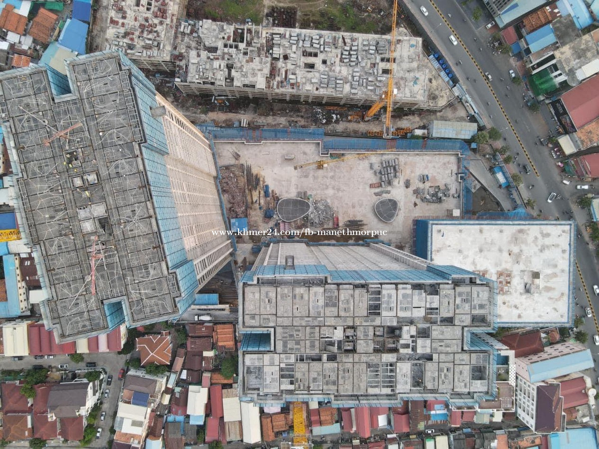 Cheap Condo for sale on Monivong Blvd Price 60000.00 in Boeng Trabaek