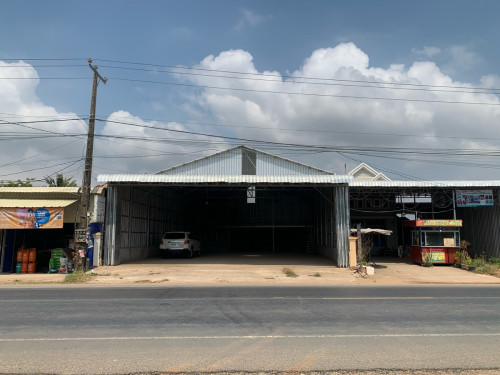 ឃ្លាំងលក់រឺសជួល