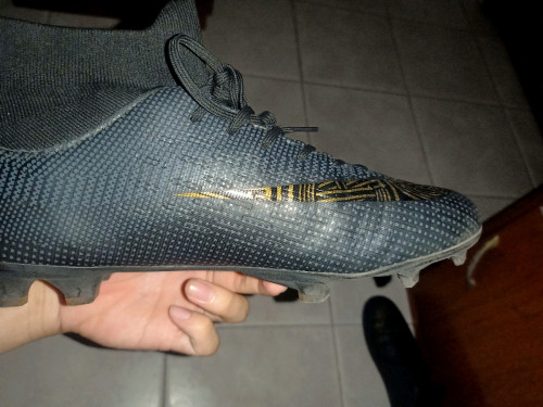 Soccer shoes(size42), cleats Nike used 5 times