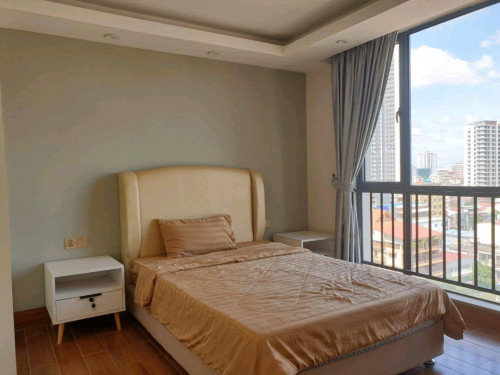 700$/month, location bkk1 with 2 bedrooms